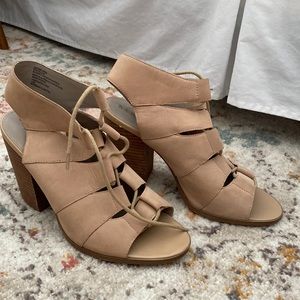 Nordstrom beige leather chunky heels